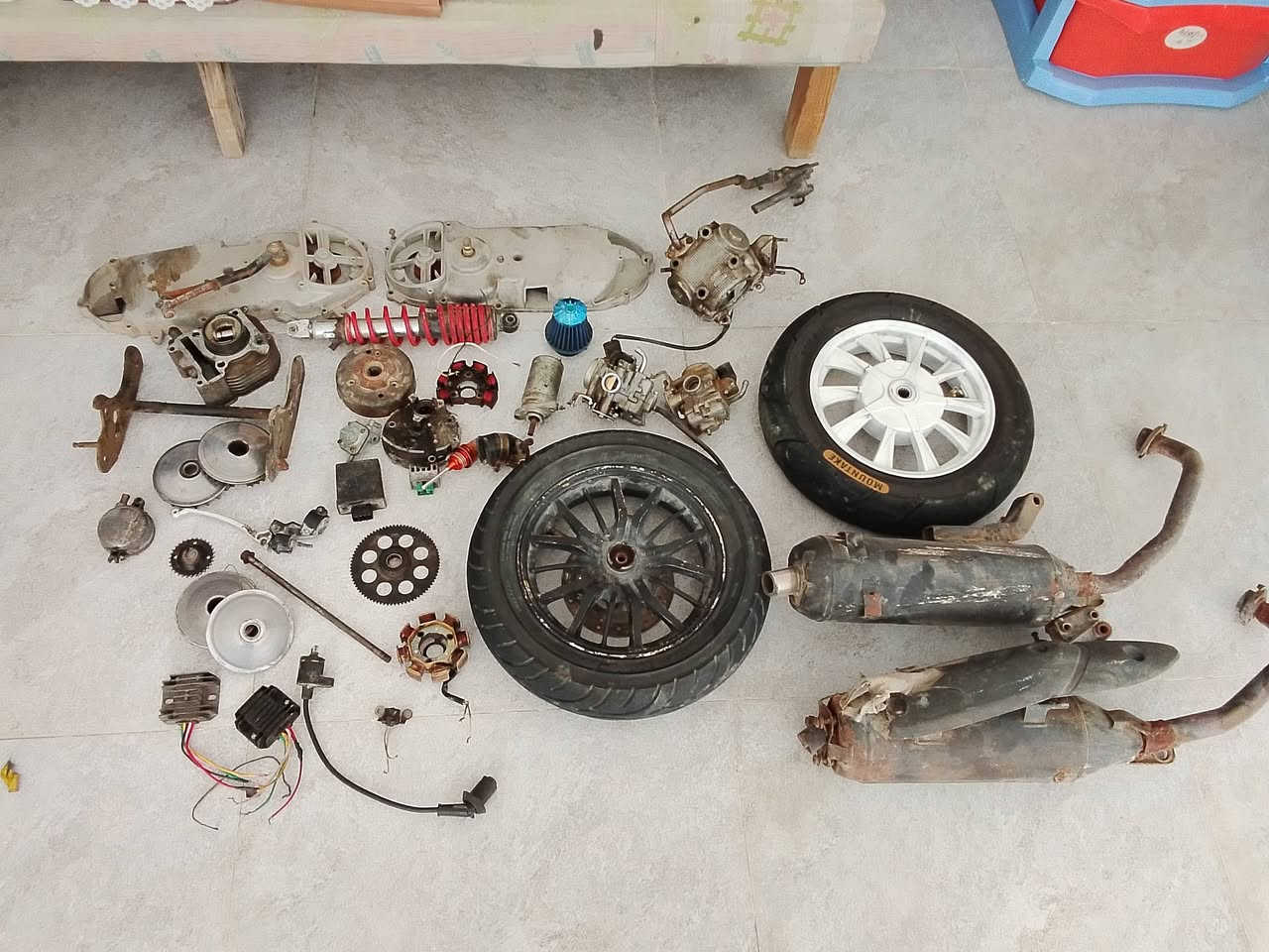 للبيع غراض مال ماكس مكاني ابوغريب 
كور 25
قبق هندر 10 
صالنصه 10 اف ام وحده مال قجمه يردلها لحيم ب5
تايرات واوياله 25
كابريتر 15 الواحد شغلات
ملفات ثنينهن 15
بوشه وبستم بلاد ويهن ضاغطه ب15
كويل 5
دبل 5
سلف 5
عقل ماكس 10
كتف شحن كلهن 10
كلجات امامي ب5 الواحد
شيال ماكس ب10


**إذا كنت صاحب هذا الإعلان وتريد حذفه لأي سبب، رجاءا أرسل رسالة إلى الدعم الفني**