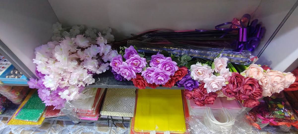 🌹✨ ليلة عيد الحب غيررررر ❤️ ✨🌹
إذا بعدك محتار شتقدم هدية؟
إحنا جهزنالك أحلى تشكيلات 💝
🧸 دبدوبات حب بأحجام مختلفة
🌹 ورد صناعي بألوان تخبل
🎁 بوكسات جاهزة وفخمة
🎧 هدايا مميزة بأسعار تناسب الجميع
لا تضيع الفرصة… خلي هديتك تحچي عنك 😍
الكمية محدودة والطلب عالي بهالليلة 🔥
📍 زورنا اليوم وخلي نساعدك تختار الهدية المثالية
📩 للحجز والاستفسار  ***********
حساب المكتبة مكتبة الضاحية النموذجية  
تلي https://t.me/maktbty_2025

العنوان جسر ديالى خلف حسينية اصحاب الكساء 
#عيد_الحب #هدايا_مميزة #فالنتاين #افكار_هدايا
