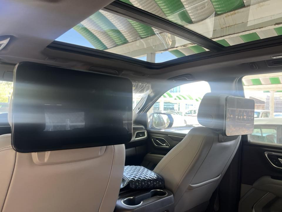 تاهو 22 LT خليجي مكفول مواصفات بريمير عدى جكات ودوسات رقم بغداد اسود فول ١/١ بصمتين
بنوراما
مري قلاب على بك 
نقط عمياء 
ثلاجة وسطية 
٣ شاشات
كامرات ٣٦٠
مقاعد جلد وكهرباء ٣ صفوف
رادار وحساسات ٣٦٠
مقاعد تدفئة امامي وخلفي 
تخم تاير برجستون 
سماعات خلفية وكتلوكات ودوسات شرط وكالة غير مستعملة
نعومة ونظافة شرط زيرو 
سنوية بسمي 
مكانة بغداد / الدورة 
***********  وات ساب
