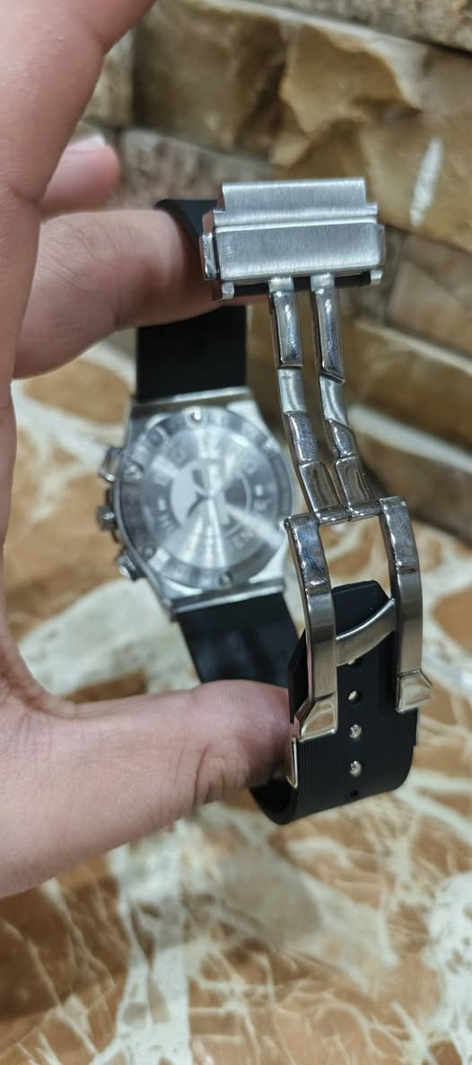 ساعه هلوبلوت اصلي مكينه سوسري اصلي
تاريخ وثواني شهري مع كل ملحقات عنوان كركوك سعر خاص
6 براغي  يتحمل 10 امتار جوه المي


**إذا كنت صاحب هذا الإعلان وتريد حذفه لأي سبب، رجاءا أرسل رسالة إلى الدعم الفني**