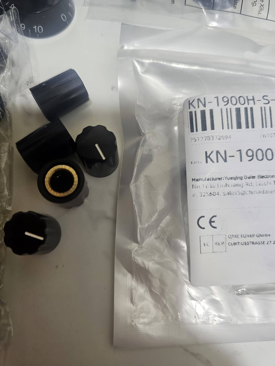 شلعه مال اجهزه صوتيه سعرهم ٢٥  تقريبا ٩٠ قطعه


**إذا كنت صاحب هذا الإعلان وتريد حذفه لأي سبب، رجاءا أرسل رسالة إلى الدعم الفني**