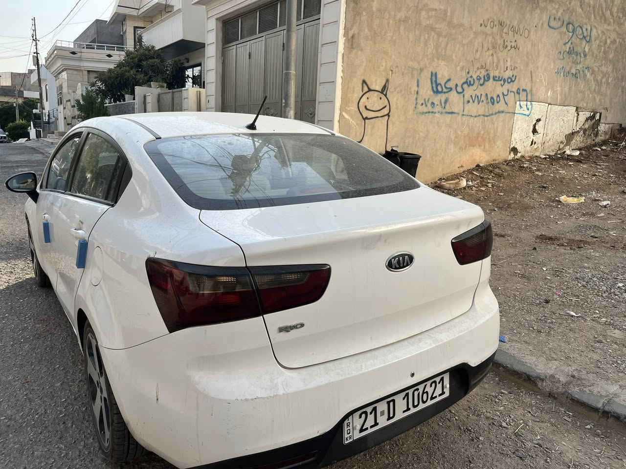 Kia ryo 2012
سلام علیکم

کیا ڕیۆ ٢٠١٢ 

دوو پارچە بۆیاخ - قطعتان من الطلاء

بێ ناوگرتن - بدون تسمية

چوار جام کارەبا - كهرباء فور تشام

شاشە سوور - شاشة حمراء

گێڕ ئۆتۆماتیک - گیر اوتوماتیک

سەنەوی تا ٢٠٣٠ تازەیە - سناوی حتی عام ٢٠٣٠ إنە جدید

مەکینە گەورە ١.٦ - محرک کبیر

***********
شوێنم سلێمانیە - مکان سلیمانیة 

واتس ئەپ و تیلیگرام و ڤایبەری لەسەرە - يحتوي على واتساب وتليجرام وفايبر

بۆ زانیاری زیاتر پەیوەندی بکەن یاخود نامە بنێرن - اتصل بنا أو أرسل رسالة لمزيد من المعلومات
