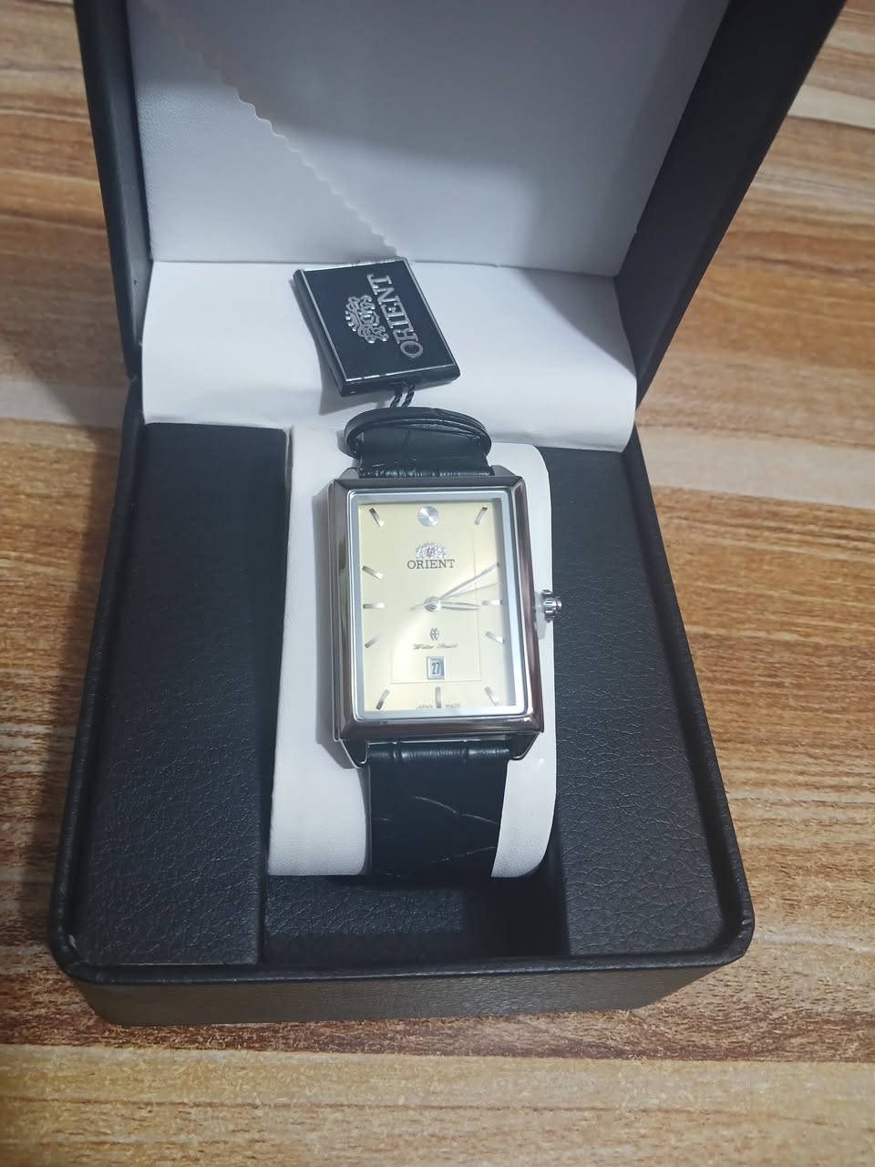 ساعه اورنيت باله باتري مكينه ياباني سير جلد مع علبته الاصليه 
سعر مع التوصيل 23 الف بالعافيه الي ياخذها


**إذا كنت صاحب هذا الإعلان وتريد حذفه لأي سبب، رجاءا أرسل رسالة إلى الدعم الفني**