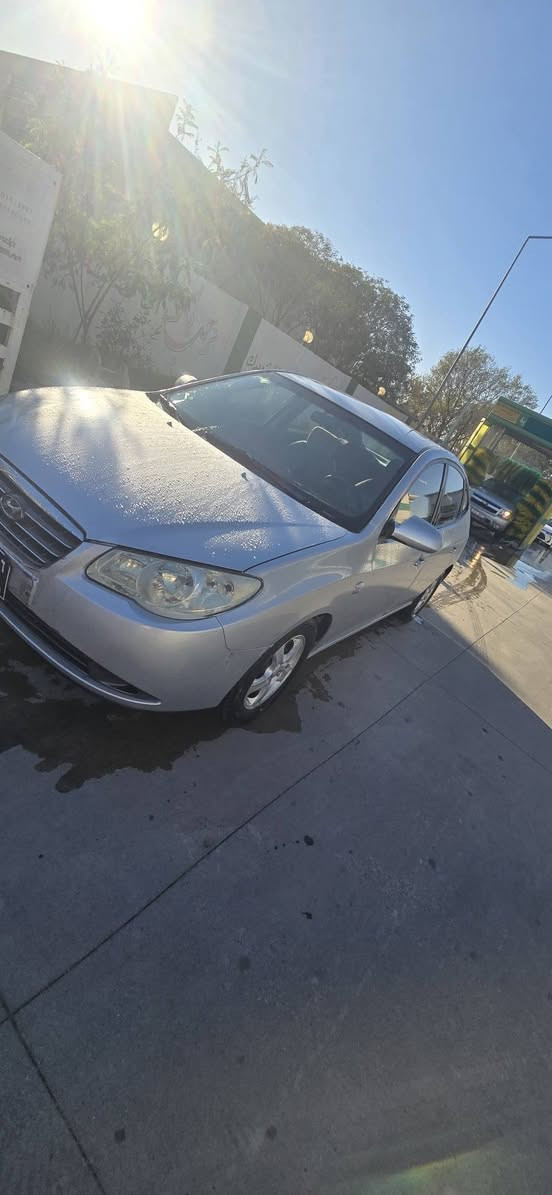 ئاڤانتى براوه موديل 2008 هه موو گيانى ئيش ده كا مالى دوست بى ته قه و ره قه ده بريد توپ
كه ڤه ر به شه رت سه قفى به شه رت مشته ريت تيل *********** بكه سعرى 46مه جال شوين كه لار
