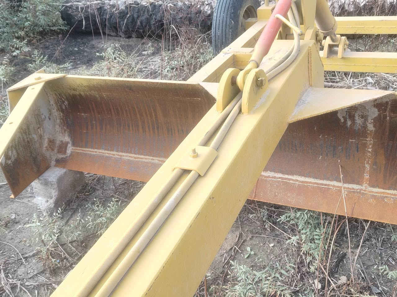 معدلان للبيع الحديد 16ملم والعرض مترين و 80سانتيم جديد الاستفسار عن الرقم ***********
