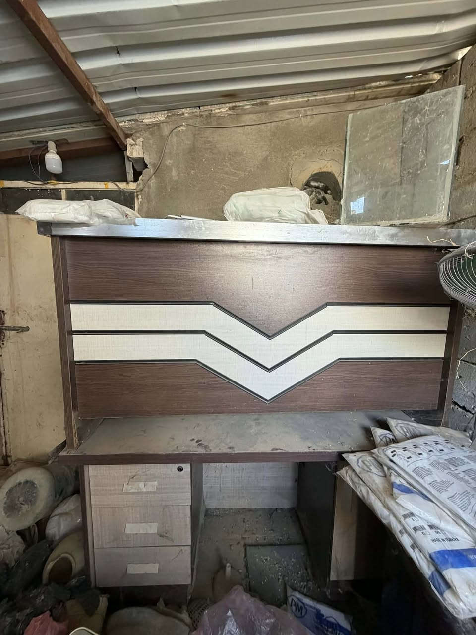 بيبان وميوزه للبيع السعر خابرني وتدلل العنوان قرب جسر ال عيسه ***********
