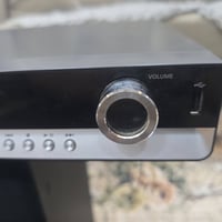 مشغل DVD • مضخم صوت • يو اس بي