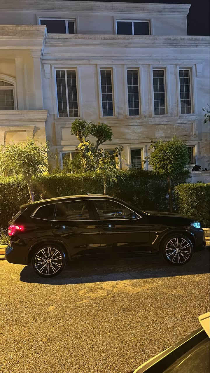 BMW X3 m paket 
2023 
35000mil royaa 
2 parchay haya boyax 
2 Che PDR haya 
Erbag sukanu shan taqya bellade dandraytawa 
Geru makena ba shart 
Shanse ba shart 
*********** أربيل, العراق
