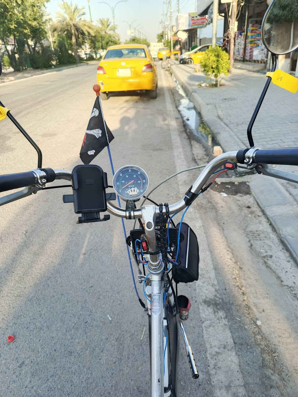 شباب بايسكل LIFLEX  صبغة شوية جارد عوج بسيط بالويل الخلفي كامل ملحقات ١٦٠ وبي مجال للتواصل واتساب الشراية فقط ( ***********) وتعال خاص

