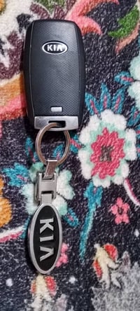 بصمه سورنتو 20 السعر  50وبيه مجال 07761530561