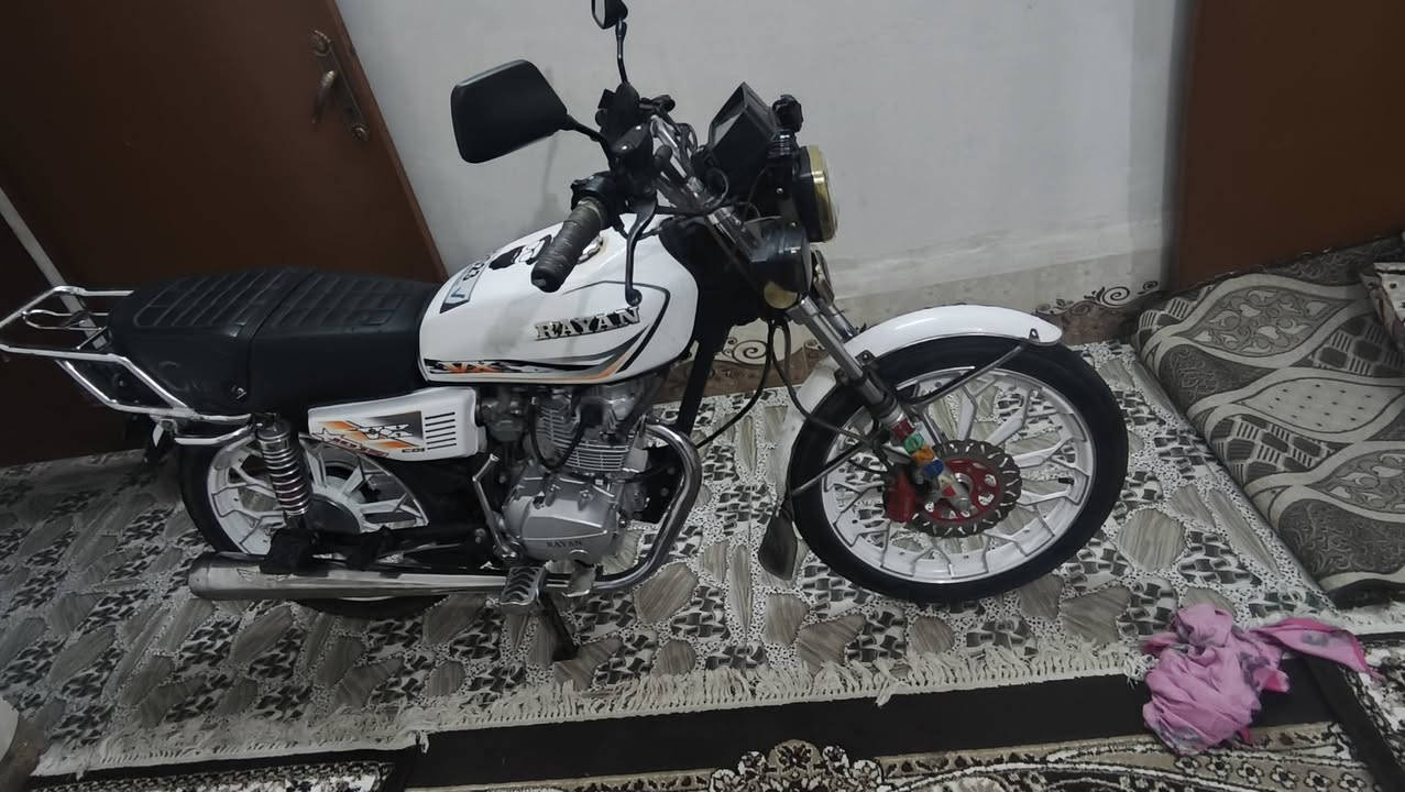 لبيع مطور مديل 2023بعده عل وضع اشركه نضيف جدام العين ما نقصه شي
ريمون واحد او تشغل عن بعد سعره 550بي مجال لطيبين ***********
