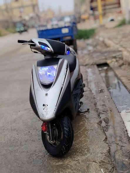 دراجه بريس فحل للبيع  تايرات جدد كهربائيات شغاله سلف هندر  عوزها كام شفت  مكان رفاعي
سعر 400 وبيها مجال  
رقمي ***********
