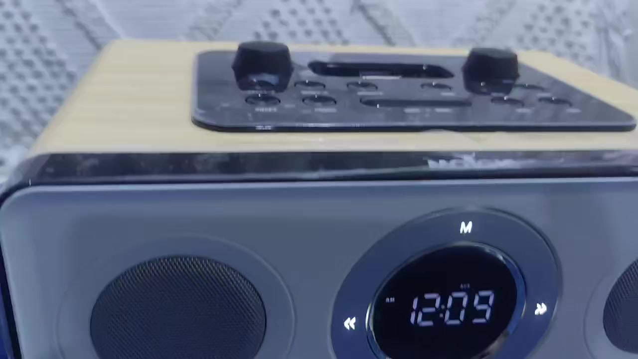 قطعة جميلة جداً جدا كما موضح بالصورة طلعتلي بالامزون 

اعلى سعر ابيع .... راديو .... وساعة....ومنبة ...وسبيكر


**إذا كنت صاحب هذا الإعلان وتريد حذفه لأي سبب، رجاءا أرسل رسالة إلى الدعم الفني**