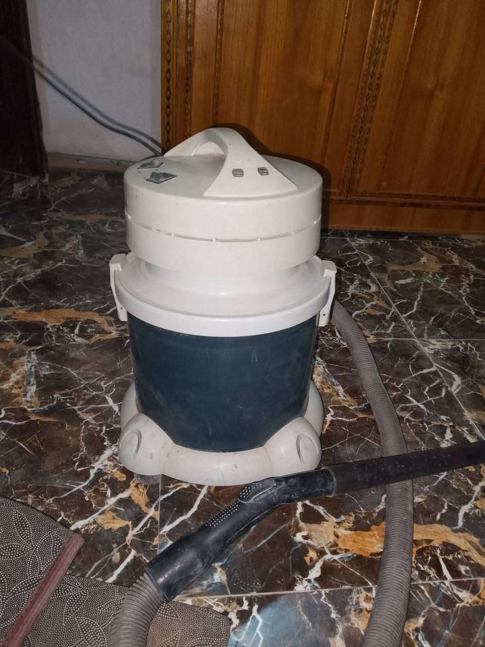 مكناسة كهربائيةب20 وكيزر بس يرادلة هيتر ب20


**إذا كنت صاحب هذا الإعلان وتريد حذفه لأي سبب، رجاءا أرسل رسالة إلى الدعم الفني**