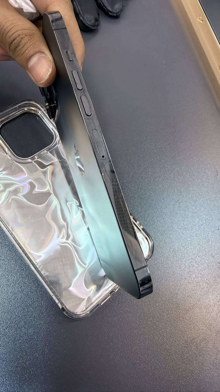 السلام عليكم
ايفون 13 برو ماكس للبيع 
بطاريه 🔋 84
شرق اوسط ذاكره 512 
الجهاز ممفتوح ولا داخل صيانه السعر 800 مكان الخالديه 
***********
