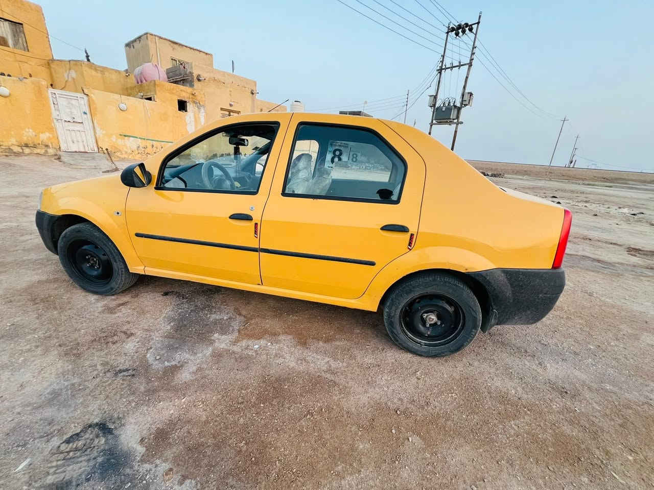 سلام عليكم رينو البيع مكفول بور مديل ٢٠٠٩ بسمي امداورثاني يوم حداديه  جديده تخم تاير لايت زن سياره خير من الله شغل وطلع *********** استفسار
