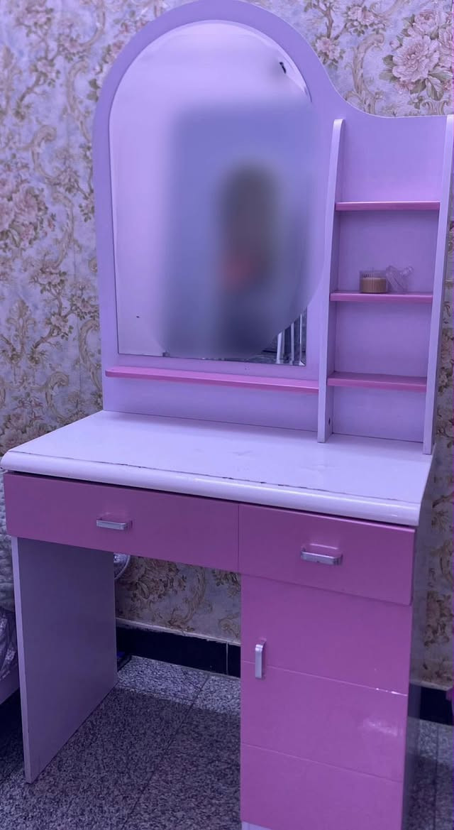 سلام عليكم
غرفه بناتيه نظيفه جدا مع كامل ملحقات للبيع


**إذا كنت صاحب هذا الإعلان وتريد حذفه لأي سبب، رجاءا أرسل رسالة إلى الدعم الفني**