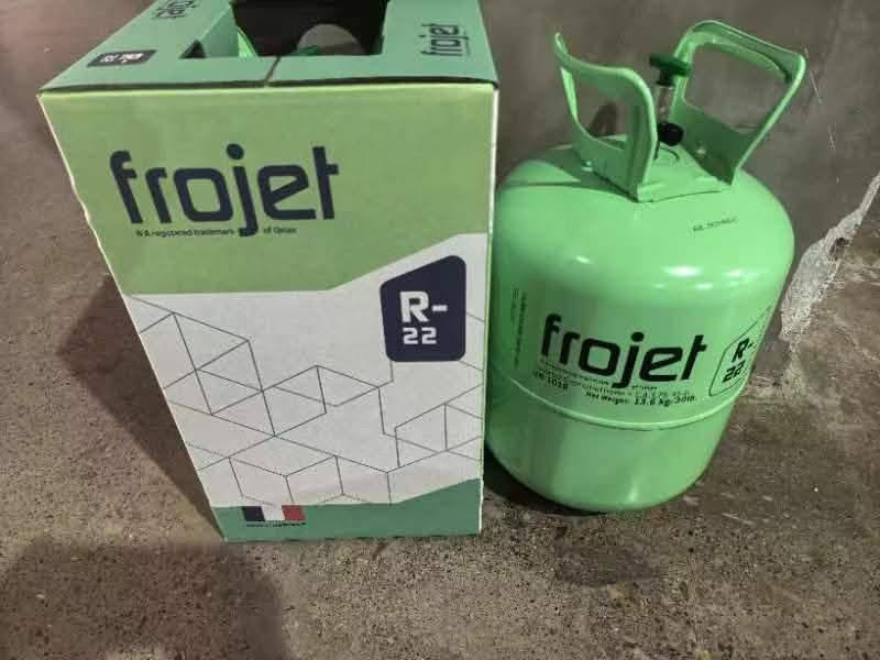 السلام عليكم
بدايه موسم خير عليكم والله يرزق الجميع 
نعلن عن بيع جميع الغازات النقيه والأنابيب وكافه مستلزمات التبريد والتدفئه 
بسعر الجمله والمفرد 
يوجد خدمه توصيل كافه المحافظات العراقيه 
***********
