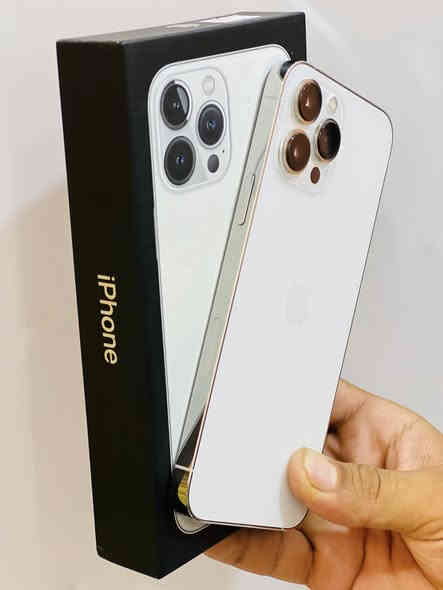 ايفون 13 برو ماكس نموذج A 💥
بطاريه 97 اقوى ذاكرة 512 نص تيره
نضافه كئنما هسه فاتحه من كارتون اخو الجديد شخط واحد مابي قطعه اصليه من ابل وين ميعجبك افحص على حاسبه كله نورمال وتر بروف الون مميز ابيض ملحقات كامله 
السعر 725 وبي مجال
العنوان بغداد ناحيه الوحده 
التواصل خاص او على الرقم 
***********📞📞
