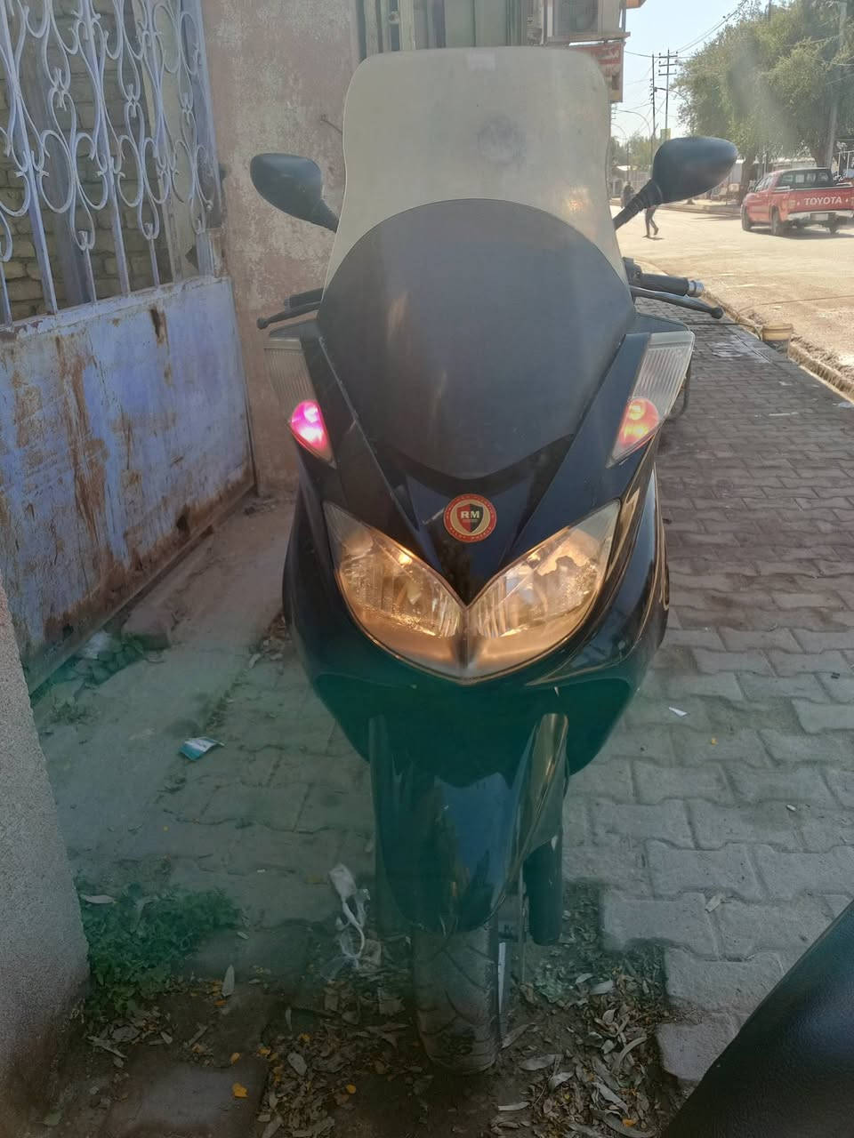 سلام عليكم دراجه ماجسته ملي كراند محرك 250 دراجه مكفوله من الطول للطول نضافه محرك كرهبائيات فولل للاستفسار اتصل  ***********
