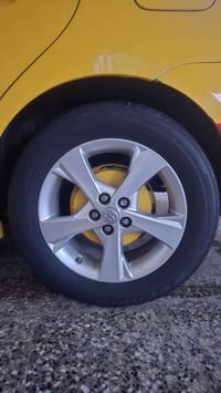 تخم ويل وتايرات 90/100 [[سعر 300الف  رقم 07716121238