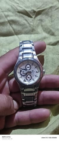 كاسيو إيديفيس EF-335D-7AVDF • كرونوغراف • مقاوم ماء 100م