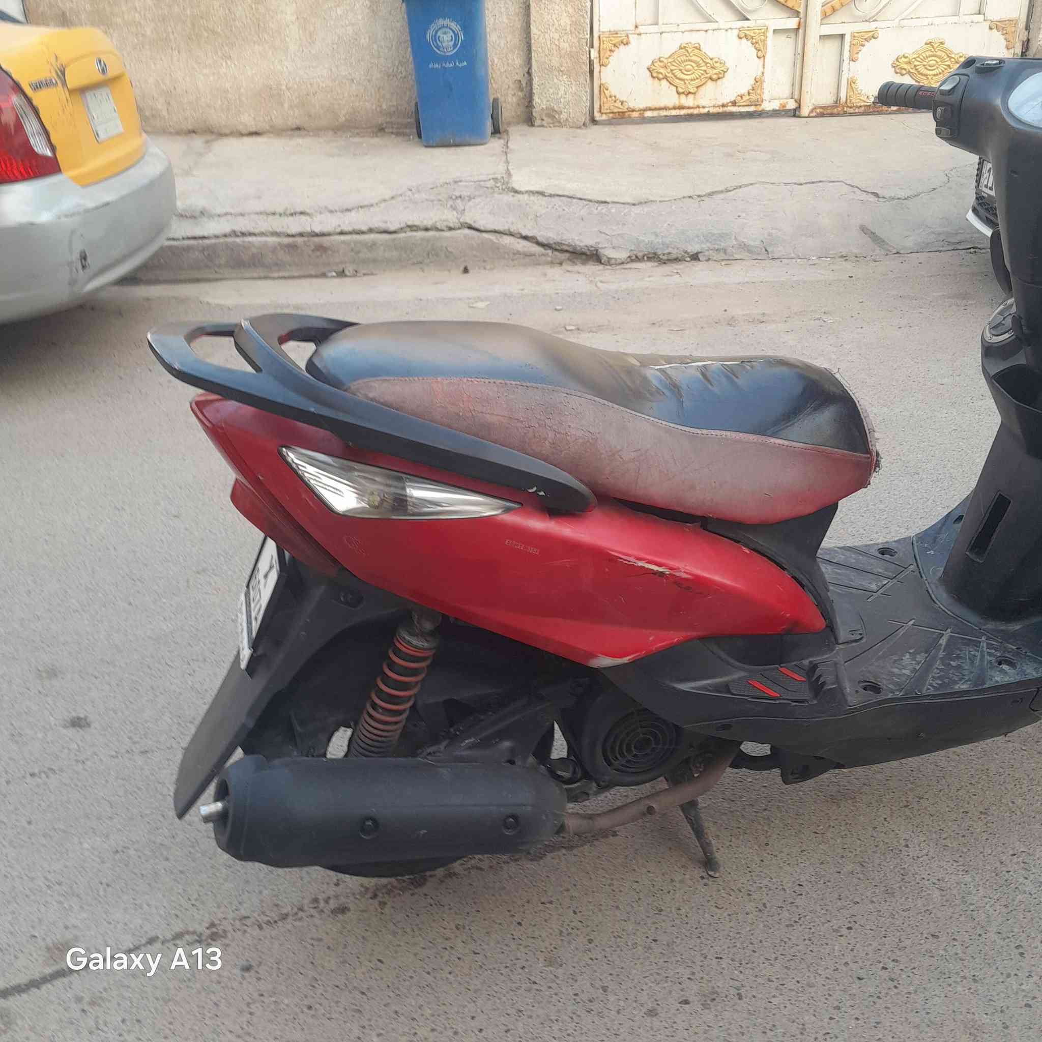 ماكس للبيع نضيفه كلش نكره سلف كهربائيات كله شغال لايت زنون .محرك مامفتوح .. بس هندر مايشتغل 
مكان بغداد السلاميات خلف شعله قرب مجمع الطبي 
السعر ٥٠٠ وبيها مجال 
***********
