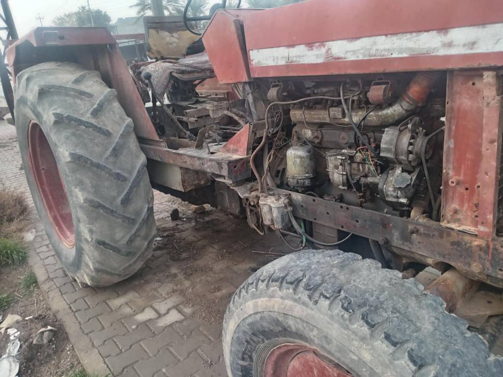 عنتر 80 للبيع المكان ديالى بعقوبة بهرز السعر 3 مليون 
للاستفسار  *********** بعقوبة, ديالى
