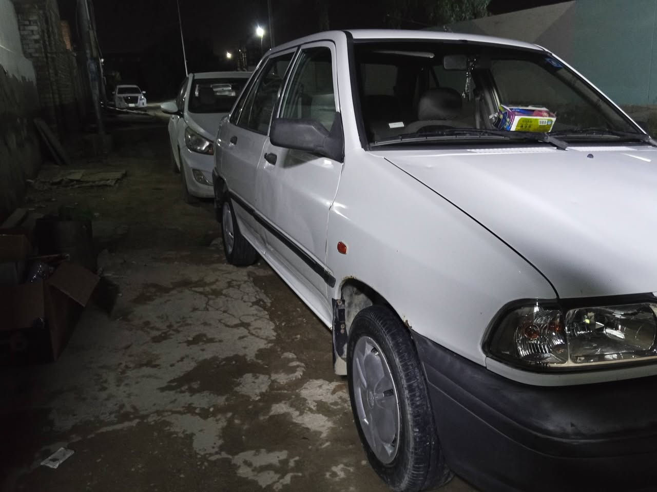 السلام عليكم ورحمة الله وبركاته
سايبا ابيض موديل 2014
رقم انكليزي قادسية سنوية جديدة باسمي مكفولة بيها بارد شبر كلج ذكي للاستفسار الاتصال على الرقم ***********
