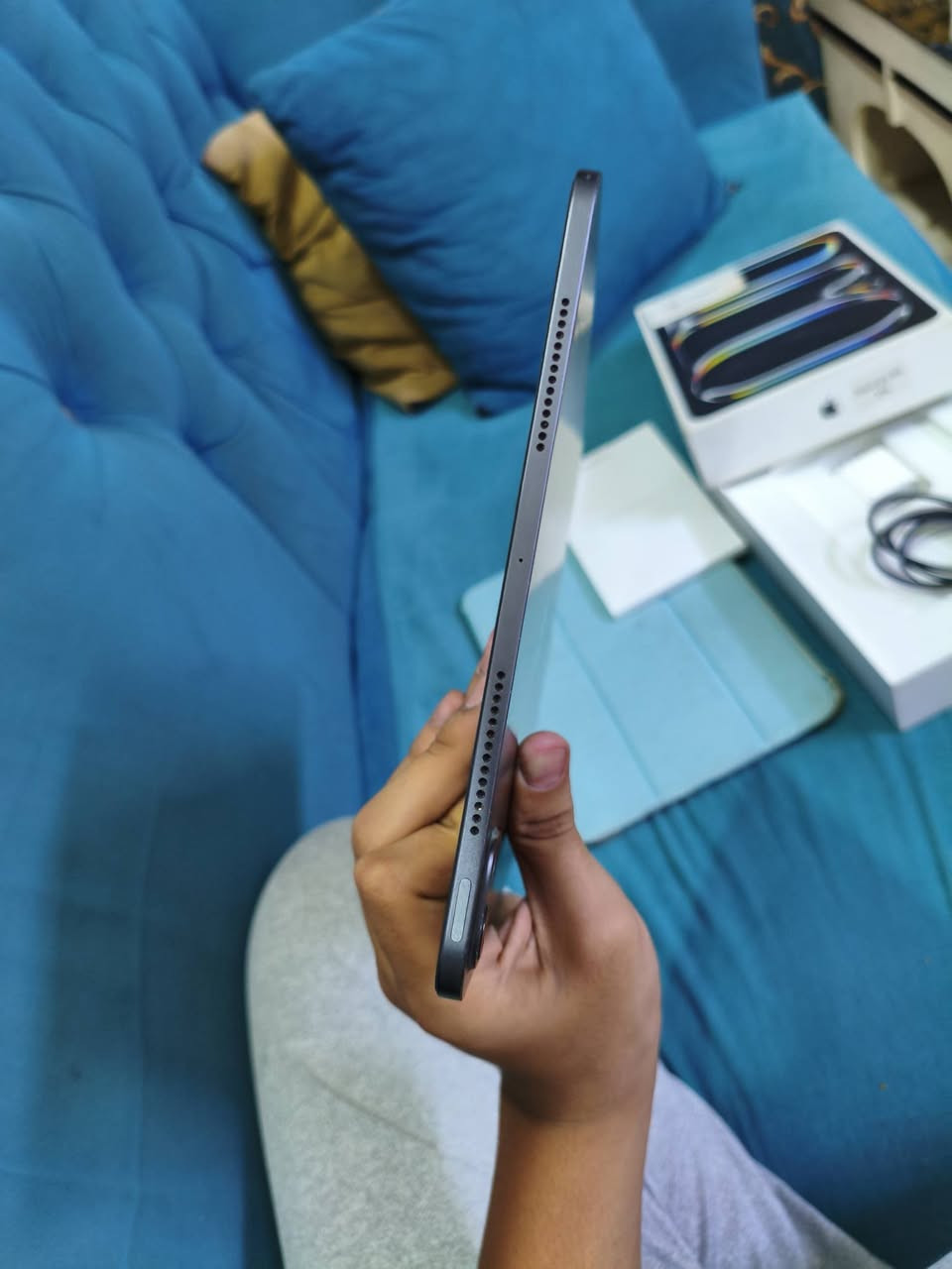 السلام عليكم ايباد 11 M5
الذاكرة 256 الايباد نضيف بي نكراش خفيف 

بطاريه 95 بعده بل ضمان 

المكان بغداد الحسينية الراشدية

رقم الهاتف *********** 

الواتساب  +98 902 738 8254
