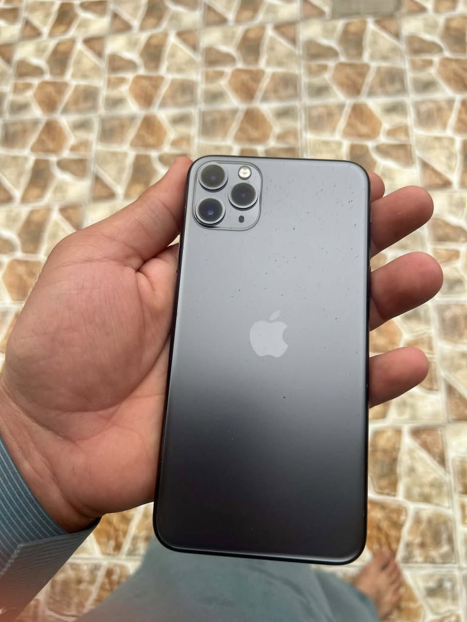 السلام اعليكم                                                               iPhone 11 Pro ماكس ذاكرة 256 بطارية 76 جهاز شاشة مكسورة بي جزء ما تلمس موضح بالصورة الجهاز ما داخل تصليح وشغال 100% 200 سعر وبي مجال 
‏ديالى كنعان  
‏***********
