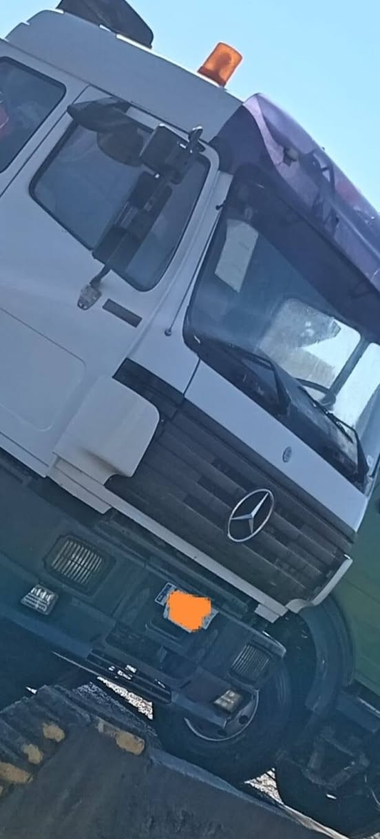 سلام عليكم البي كرواتي لكزز مديل 93 مكينه 44  لاتنقيص ولاتبخير كير كهرباي فافون ابو النجمه شاصي باج بطن  تخم تاير جديد  مربوطه سايلو  بسمي سنويه ل 32  تلث لوحات  رقم نكليزي *********** وتساب ***********
