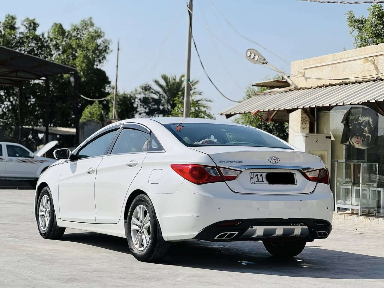 سلام عليكم سوناته  خليجي بيه  جاملغ وبنيد بدون عابر  رقم بغداد الإنكليزي مداور ثاني يوم 
مواصفات قطعتين تبريد حساس امامي خلفي تحكم استيرن حاكيه بلاتوث 
مكينه 2400 
السياره جاهزه مكينه كير حداديه تبريد ثلج ❄️ 
للستفسار ***********
السعر 109وبيه مجال
