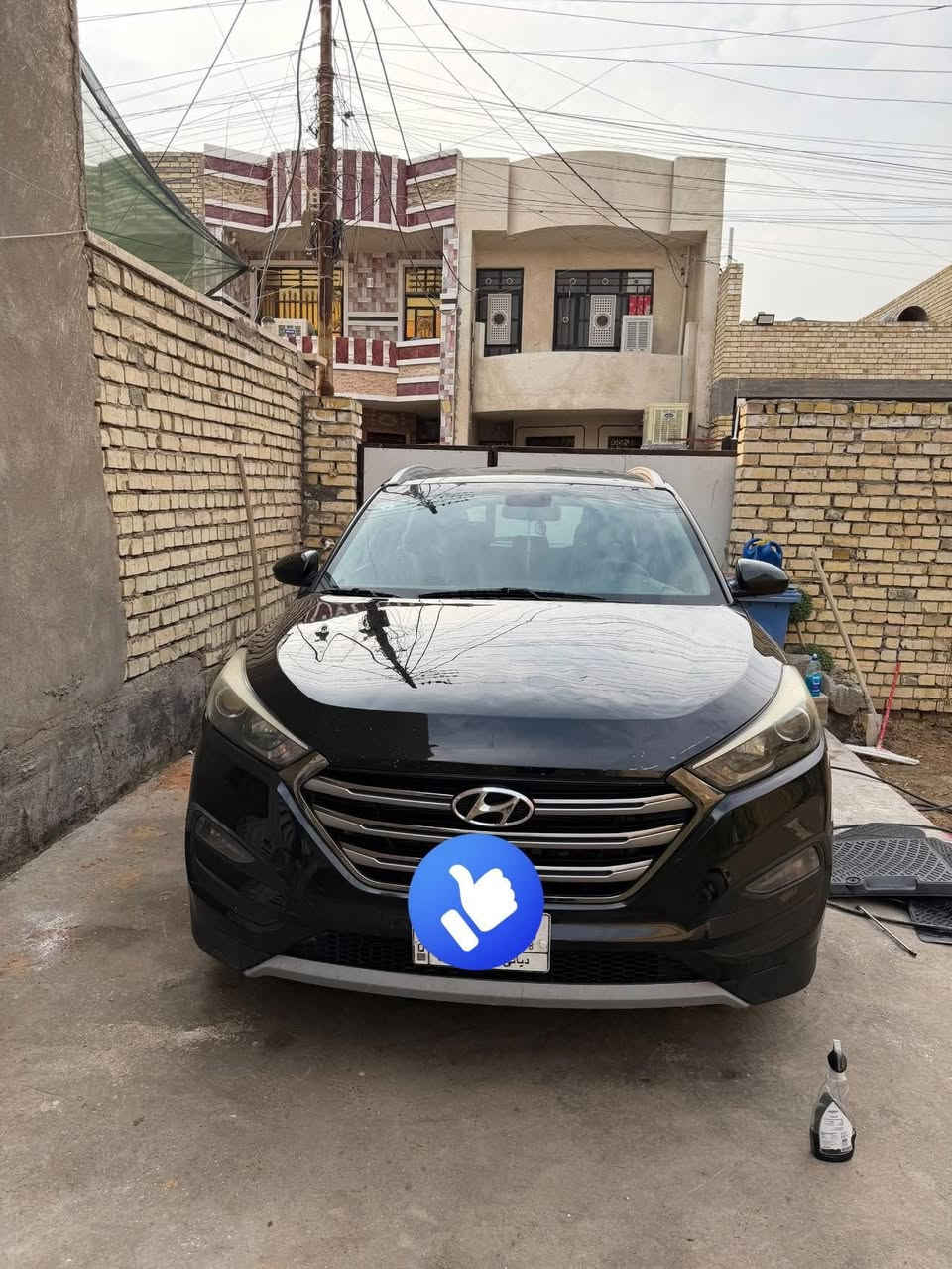 السعر
موديل 2018 
رقم ديالى
حادثها جاملغ امامي الي بصف السايق و مبدل داخل امريكه 
محرك 2000
مكاني بغداد 
 ايرباك سليم
***********
