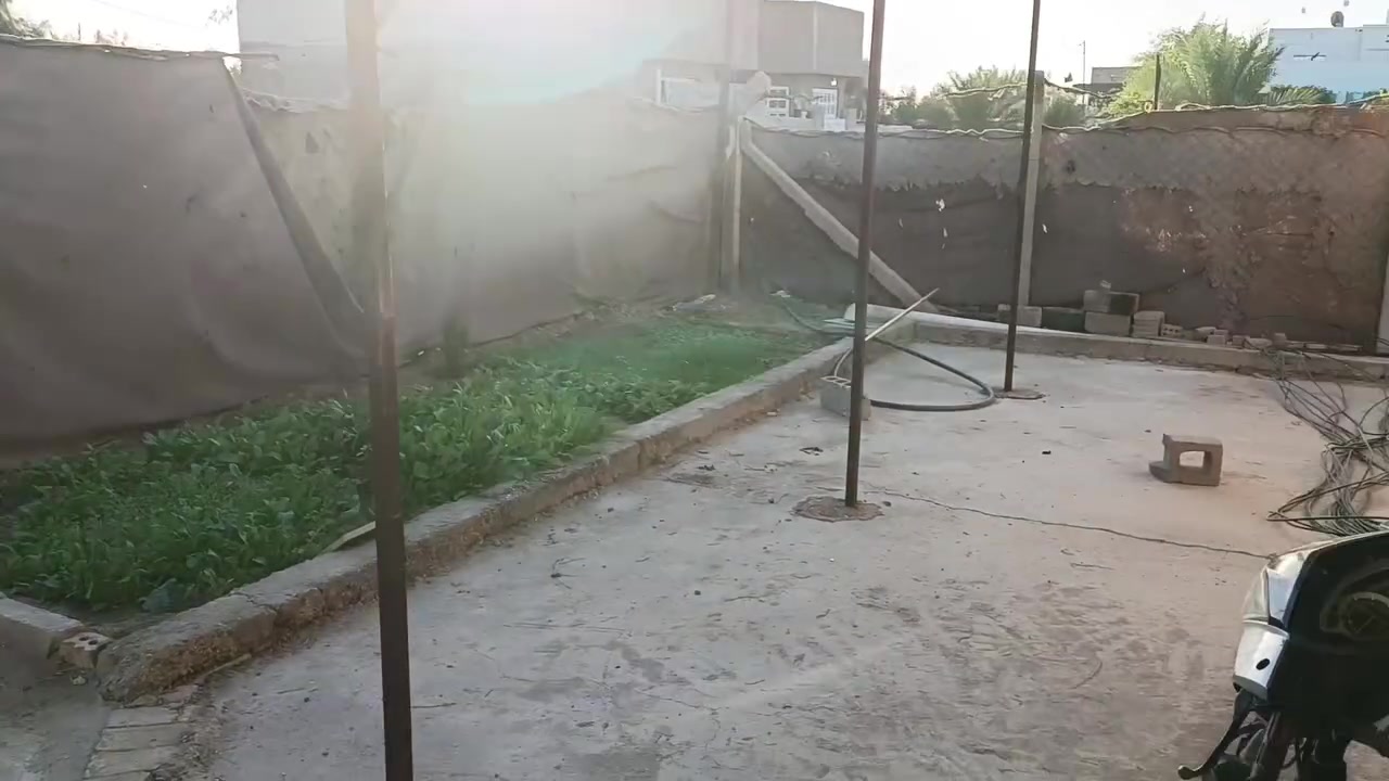 السلام عليكم ورحمة الله وبركاته 
#للبيع 
دار للبيع زراعي  المساحة الكليه للقطعه  250متر مساحه البناء 100متر
متوفر كافه الخدمات من ماء و كهرباء (خط وطنية وخط مولد سحب)تبعد عن الشارع حله بغداد 60متر 
الموقع البدع الكبير  مقابل أستراحه الأمام الكاظم 
للأستفار الأتصال على  الرقم التالي. *********** واتساب

