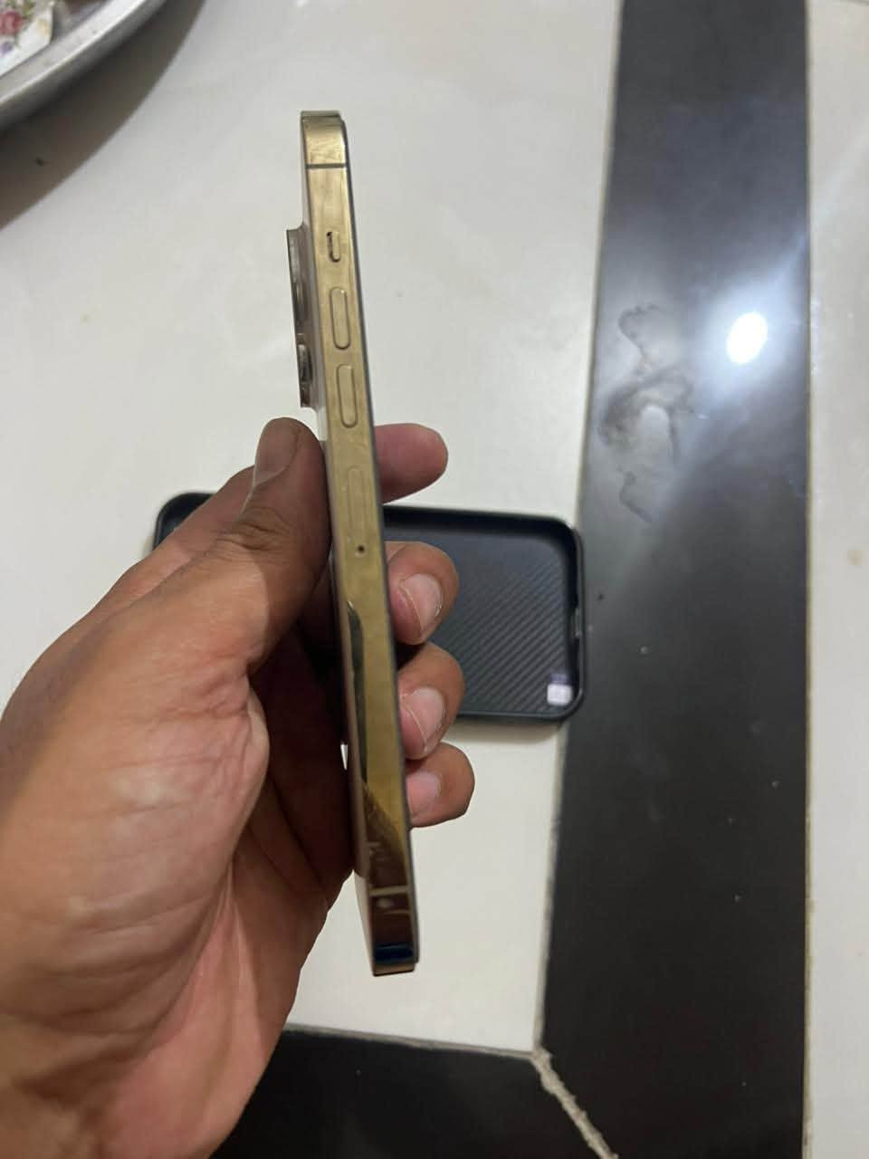 للبيع.  امريكي 13. بطاريه 90 ؟***********
