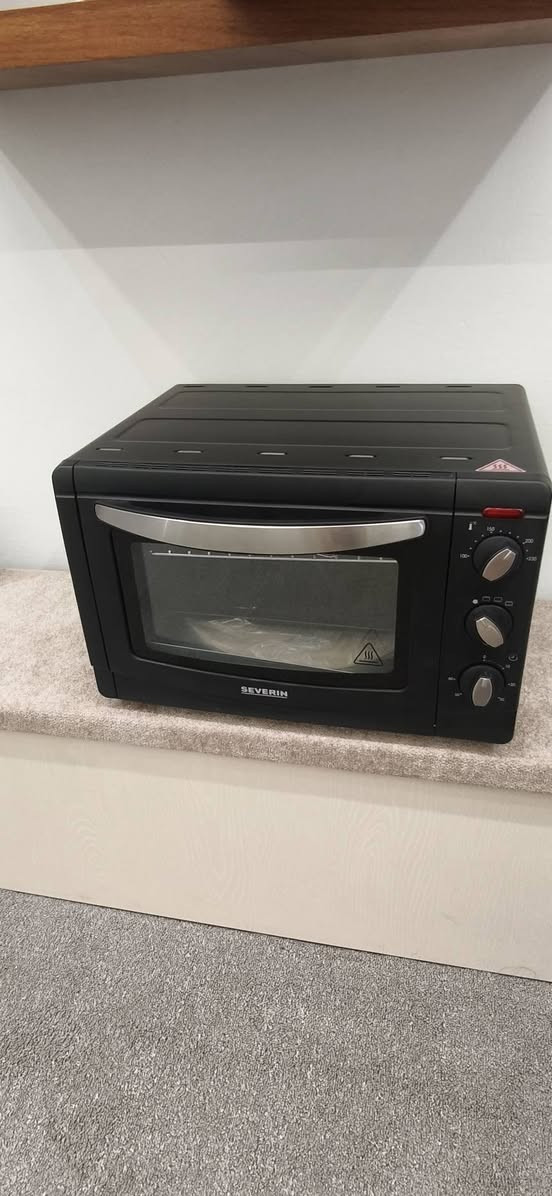 السلام عليكم
للبيع فرن جديد مو مستخدم الماني بي صينية وشبجة و بي صينية فخار مال بيتزا أو معجنات


**إذا كنت صاحب هذا الإعلان وتريد حذفه لأي سبب، رجاءا أرسل رسالة إلى الدعم الفني**