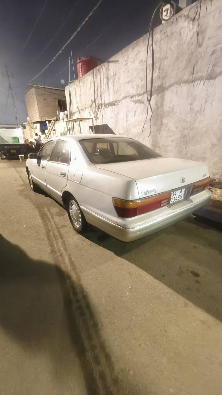 سياره بطه فصل كفاله من نقل جثه والكصه
سعر 60 بي مجال قليل 
تواصل ***********
