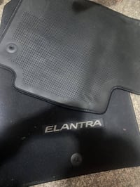 أرضيات النترا • كاملة حتى الخلفية • من سيارتين