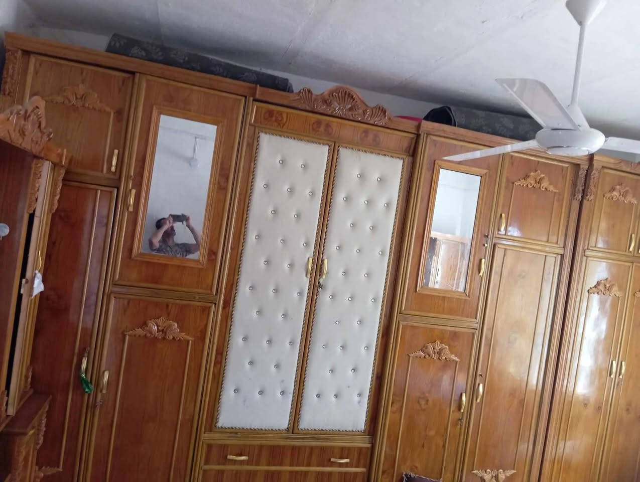 غرفة تزكام نظيفة جداً 
السعر 650 ألف وبيها مجال للشراي 
حله السياحي


**إذا كنت صاحب هذا الإعلان وتريد حذفه لأي سبب، رجاءا أرسل رسالة إلى الدعم الفني**