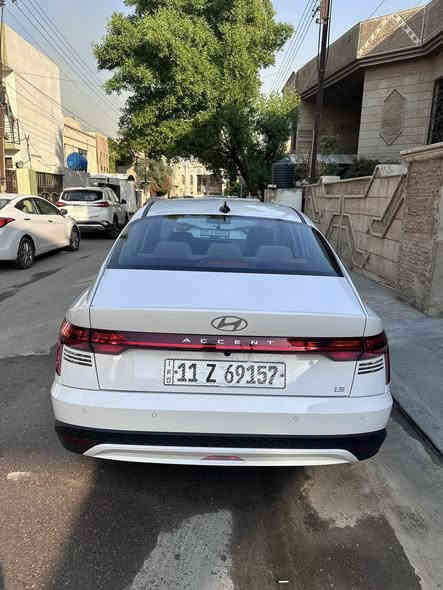 السلام عليكم 
هونداي اكسنت موديل 2025 ضمان شركة الأولى خليجي محرك 1500 دبل نوزه 
السياره أخت الزيرو ماشيه8مكفوله كفاله عامه من كلشي والسياره بعدها فابلونات الشركه ،السياره رقم بغداد الجديد وبأسمي،والسياره فول مواصفات اعلى فئه بالاكسنت .
والمكان السيدية 
والسعر 151$
وهذا رقمي ‭ ‭0790 129 1286‬
