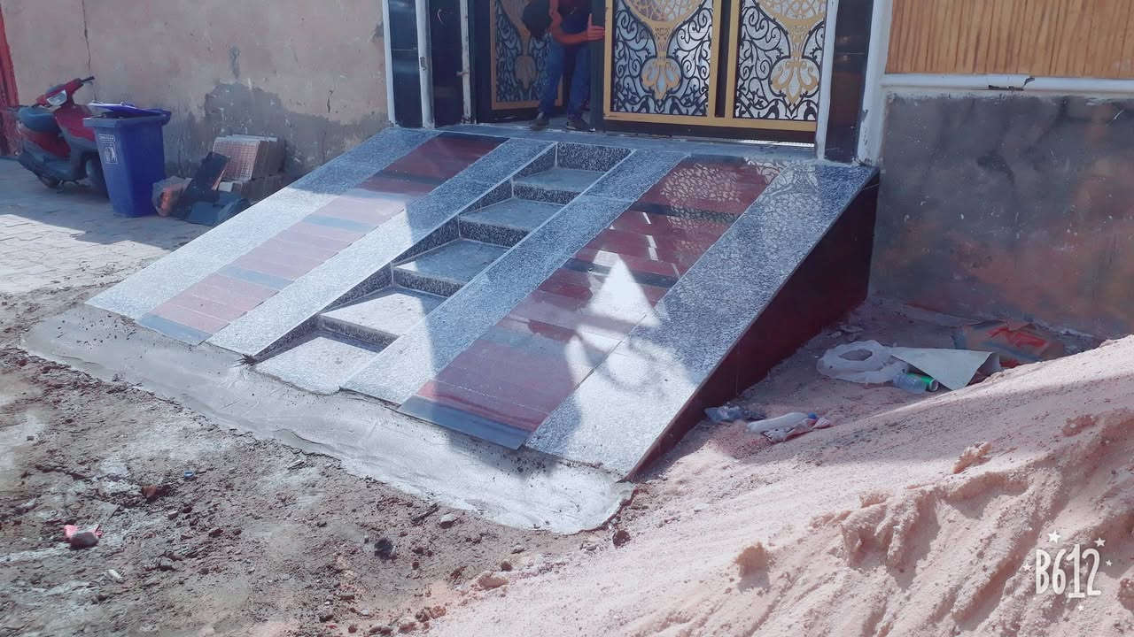 عمل جميع أنواع السيراميك جداري ارظي مرمر كرانيت الواح بورسلين. 
أبو ملاك واتساب ***********
