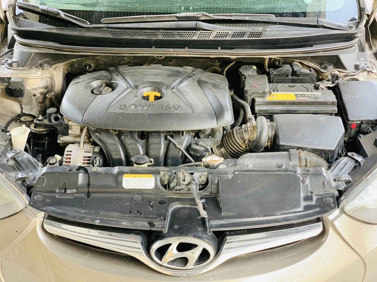 السلام عليكم
النترا أمريكي 2016 

لمتد فول مواصفات محرك 2000 دوش

بصمه ، فتحه ، تبريد بيانو ،لد خلفي ، فول تحكم ستيرن ، ويل 17 رياضي ، اشاره بالمري 

رقم بابل اللوحة الجديده وباسمي وسنويه لحد 2029 

السياره حادث امريكا جاملغ وبنيد موضح بالصور 

وبيها كلير بابين 

السعر 122 وبيها مجال 

المكان بابل الحله
للاستفسار ***********
