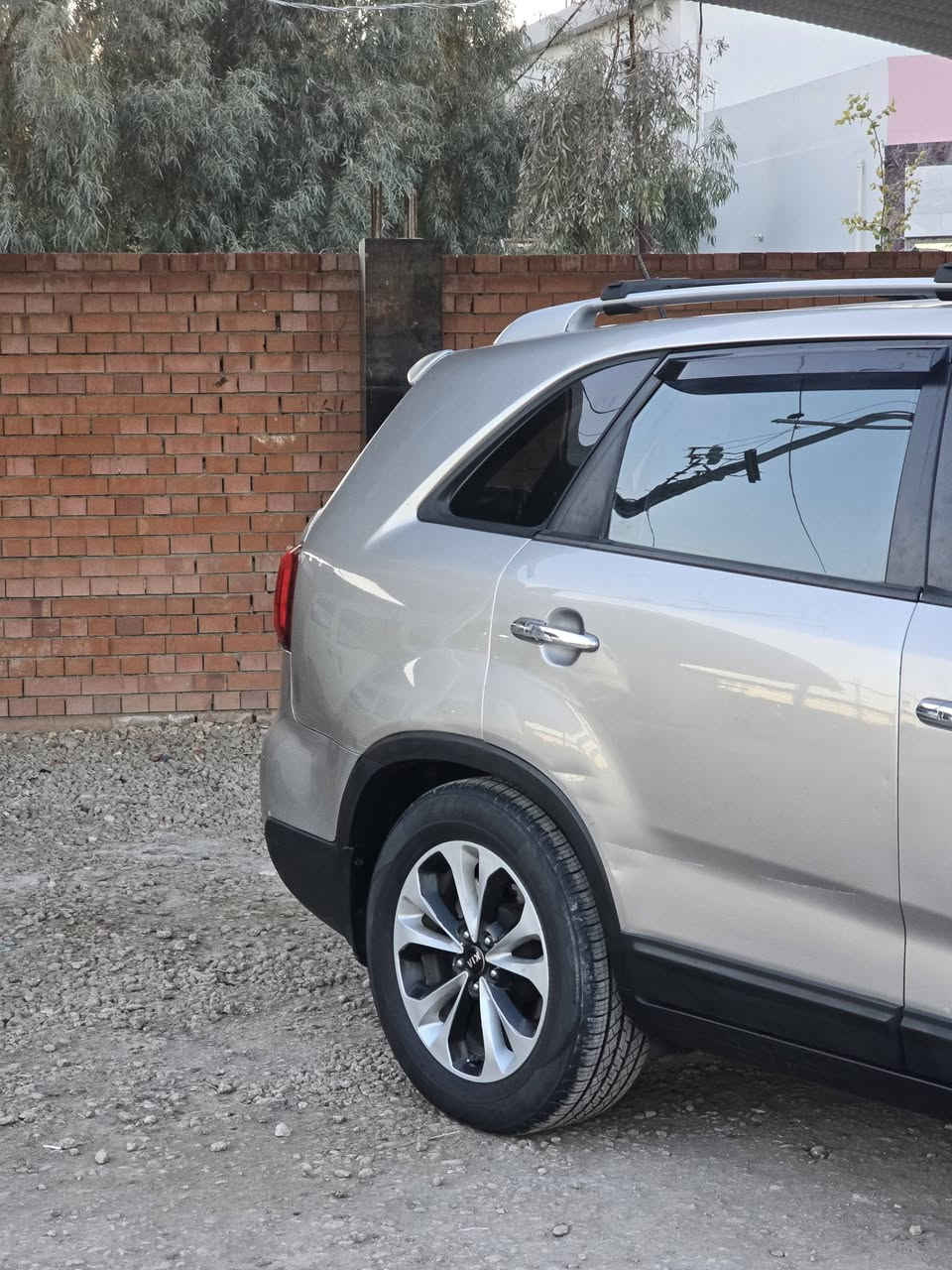 سورنتو موديل 2015 وارد أمريكي حادثه جاملق قبق جنطه مبدل وجاملغ خلفي مصبوغ وجاملغ امامي موضح بلصور حادث امريكا فقط وباقي سياره كفاله بجم كبس بدون ايرباك سعر 152وبيه مجال رقم الهاتف *********** موصفات شاشه كامره خلفيه مثبت سرعه تحكم استيرن شاير بل مري كشنات جلد كشنات كهربائي حساسات خلفية بصمه ترحيب عند الاقتراب تدفئه كشنات اماميه 5راكب 2قطع تبريد داخل سياره جديد بردات خلفيه محرك سته سلندر وكير كفاله حداديه تخم تاير جديدات مكان سياره بابل مسيب سدة الهنديه السونار موجود نزلته جديد سياره خير من الله ماناقصها برغي تراي وين ميعجبك
