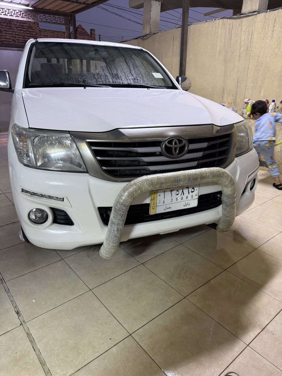 السلام عليكم 
تيوتا هايلوكس 2014 كويتي شاصي ١٩ كفاله عامه 
ماشيه 140 اوتماتيك مواصفات معروفه  رقم بابل السياره على وضع الشركه  واتساب او اتصال ***********-***********

