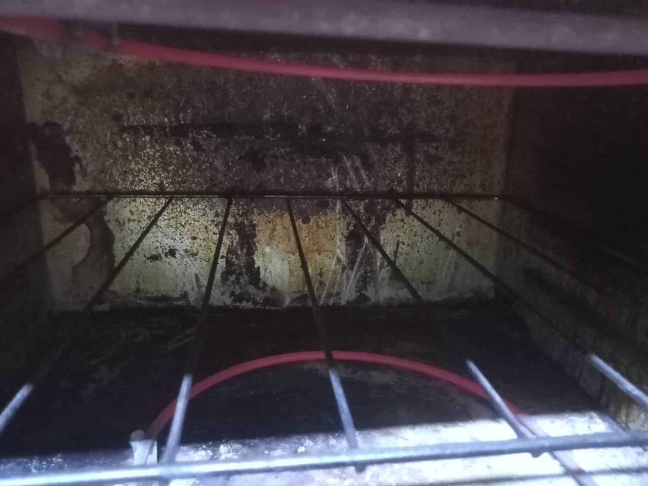 اوفن مستخدم وشغال حجم الوسط السعر ٤٠ وبي مجال
التواصل عالرقم ***********
