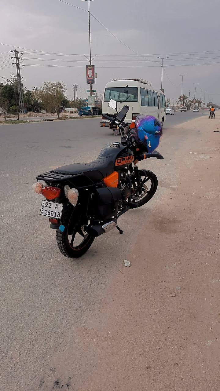 ‏سلام عليكم دراجه دايون ارقام انكليزي  للبيع موديل 2025 دراجه دراجه  ويل 18
‏محرك 200
‏سعر2500وبيها مجال
‏ صار شهرين من طلعه 
‏موجود تصال وتساب ***********
‏
