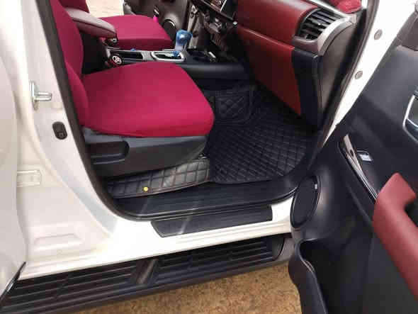 اللهم صل على محمد وآل محمد. 
تويوتا هايلوكس للبيع او مراوس
 بموديل ٢٠٢٥ ساز ٦ سلندر.
المواصفات.
مكفولة كفالة عامة
السيارة استلام زيرو 
٢٠٢٤ سنوية بأسمي 
محرك ٦ سلندر 
ماشية ٨ الف 
سيد نهرو
تي ار دي
شاشة كبيرة
حساسات
بنيد جكات
باب خلفي جك
باقي المواصفات معروفة لسيد نهرو
للاستفسار الاتصال على ***********
مكان السيارة بغداد الشعب.
