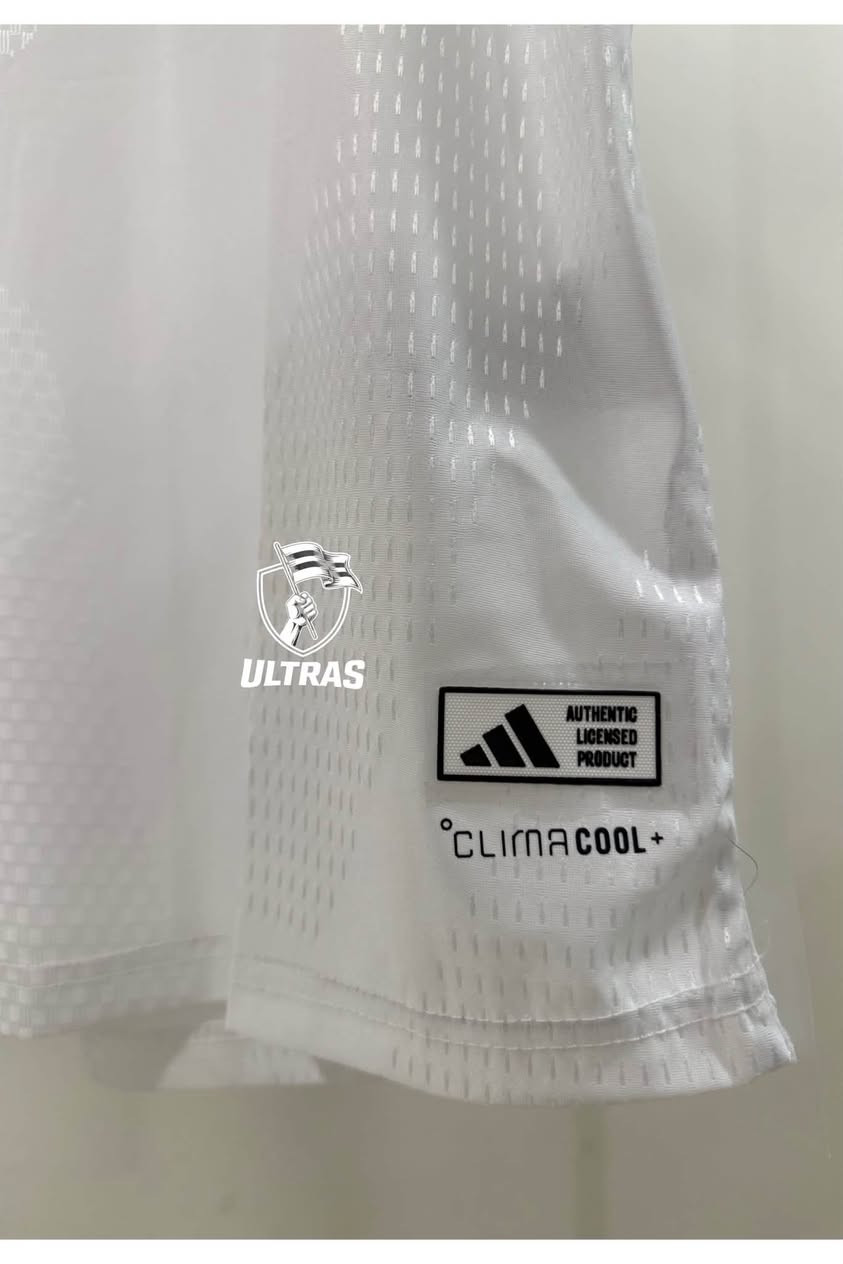 للبيع بسعر الجملة باقي قطعتين L,XL 
قطعتين ب٢٥ ويه التوصيل 
للتواصل واتساب ***********
