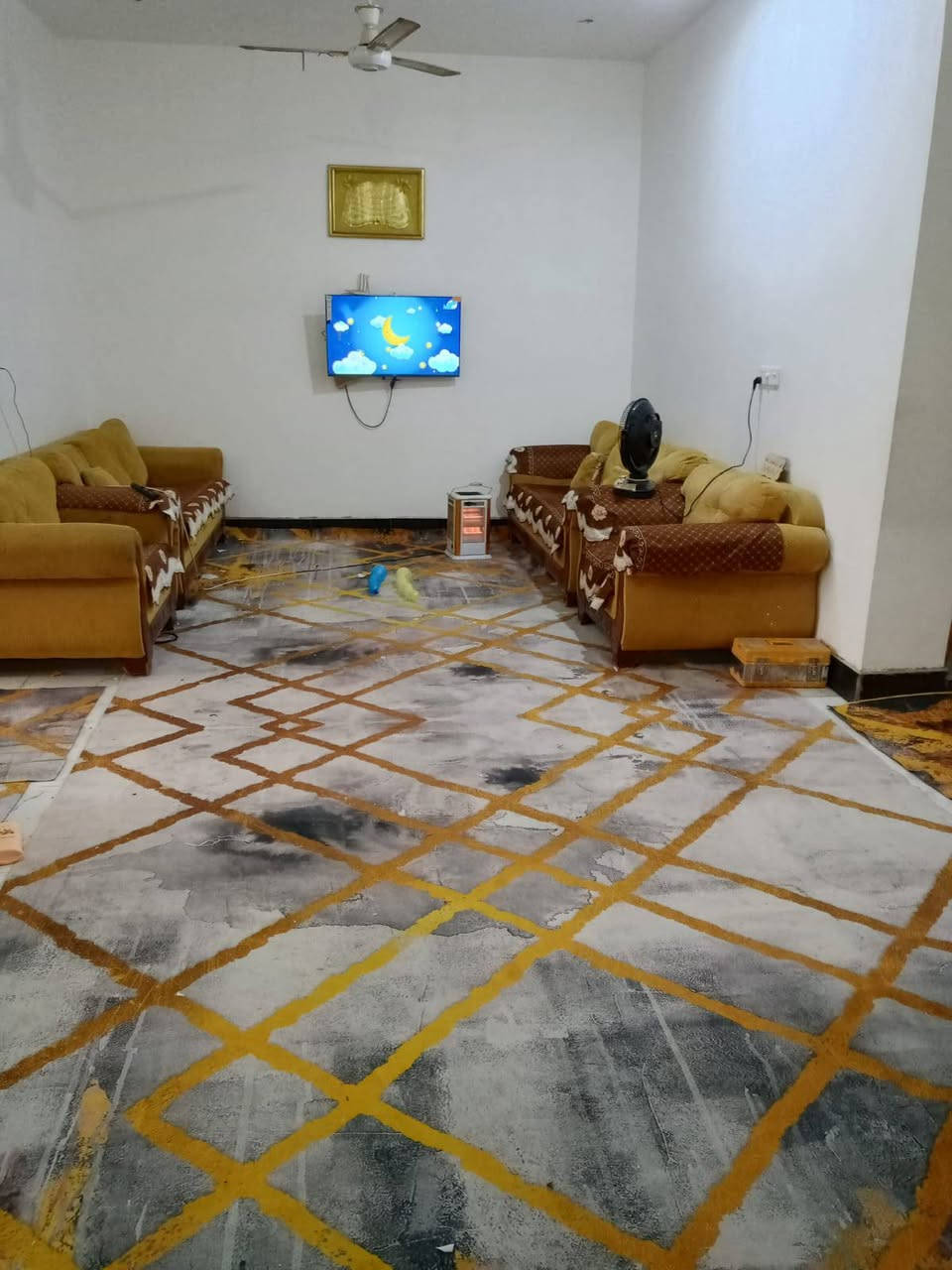 السلام عليكم بيت للبيع زراعي مساحه 250م بناء  حديث2023 كونكريت بناء طابوك  كامل من كل شي جاهز للسكن  طريق ابو الماش    يتكون من غرفتين 4×5وصاله كبيره 8 م واستقبال 8 م و مطبخ سيراميك جدار وارضيه
حديقه داخل البيت ارضيه سيراميك صحيات داخليه وخارجيه كراج سياره
ماء أساله سيح+ محوله كهرباء بلباب تبليط بلباب  تجي وتشوف بعينك السعر خاص
 للاستفسارات. ***********
